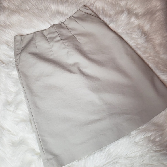 Banana Republic khaki skirt - Picture 5 of 6